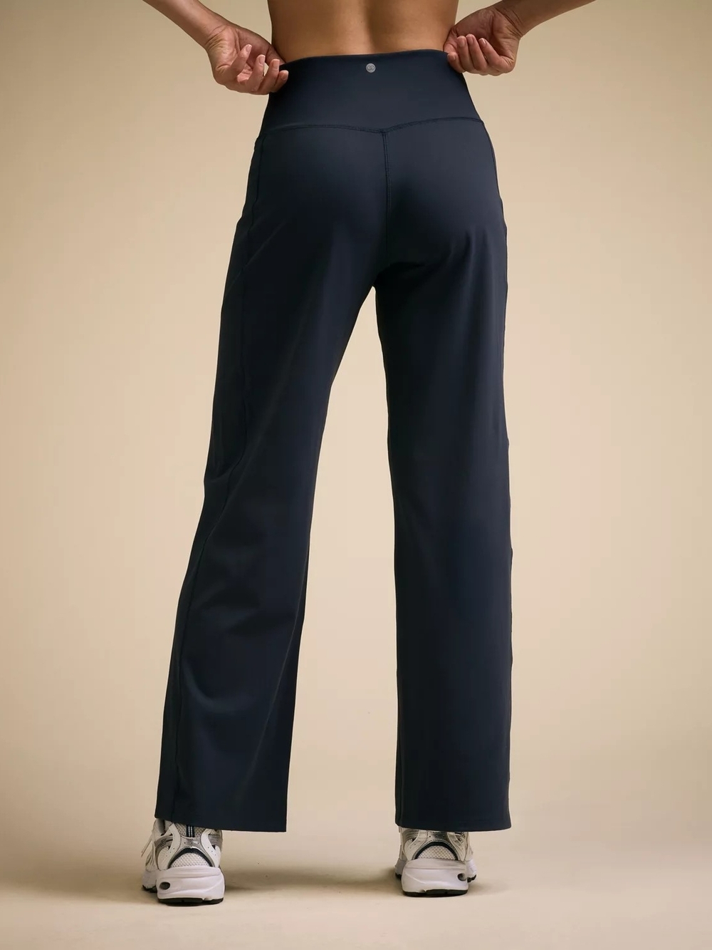 NWOT CALIA by Carrie Underwood Inspire Black High-Waist Wide-Leg Active Pants